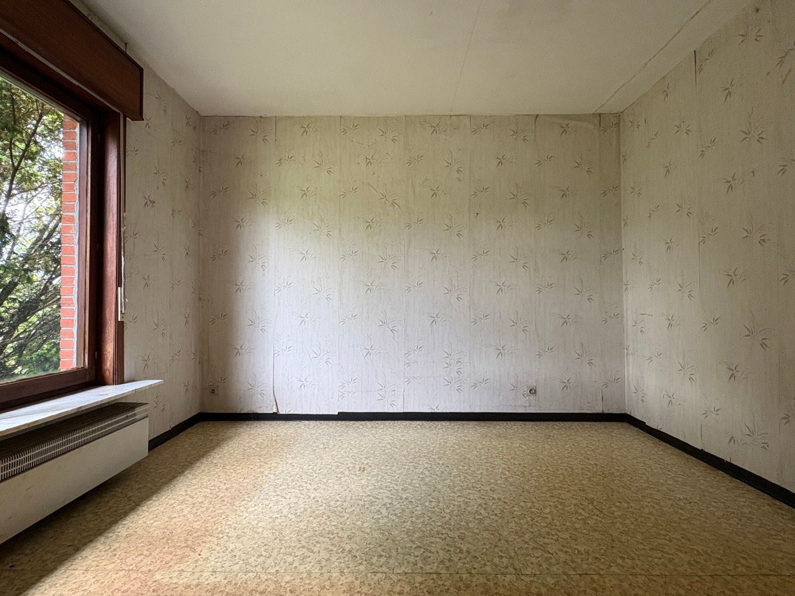 Te renoveren gelijkvloerse woning in groene omgeving foto 13