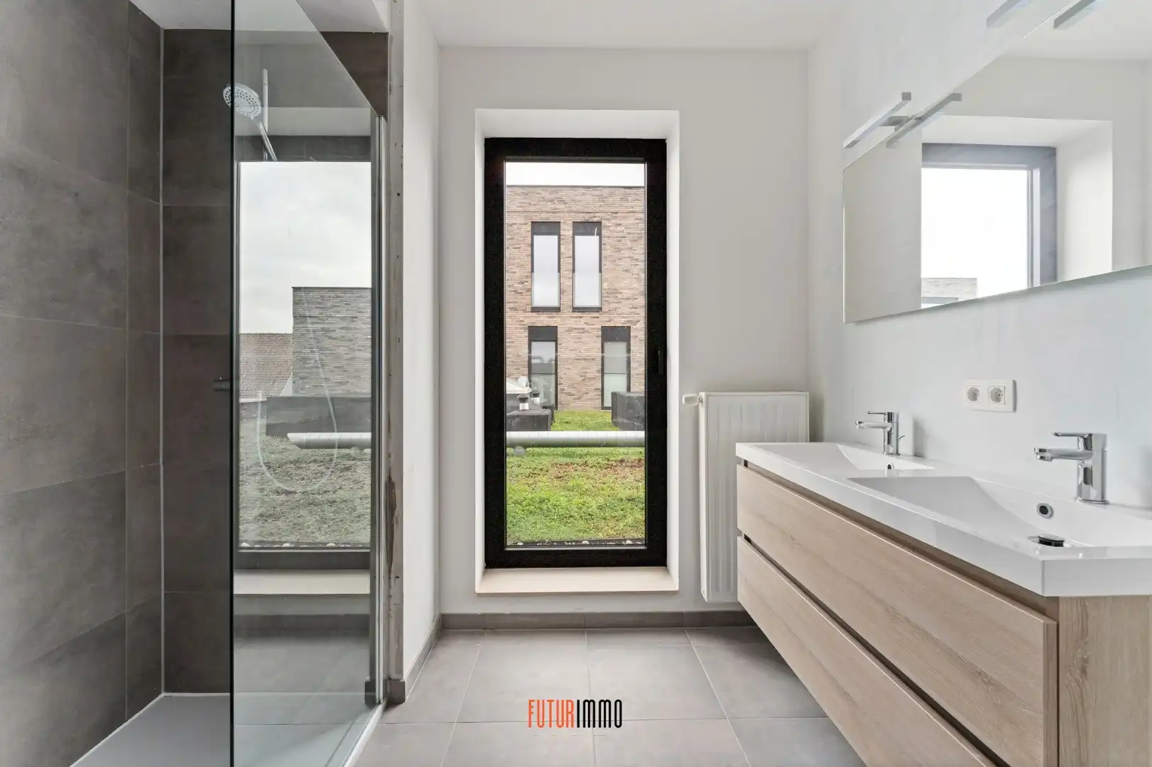 Ruim en lichtrijk 2-slpk appartement met dubbel terras foto 22