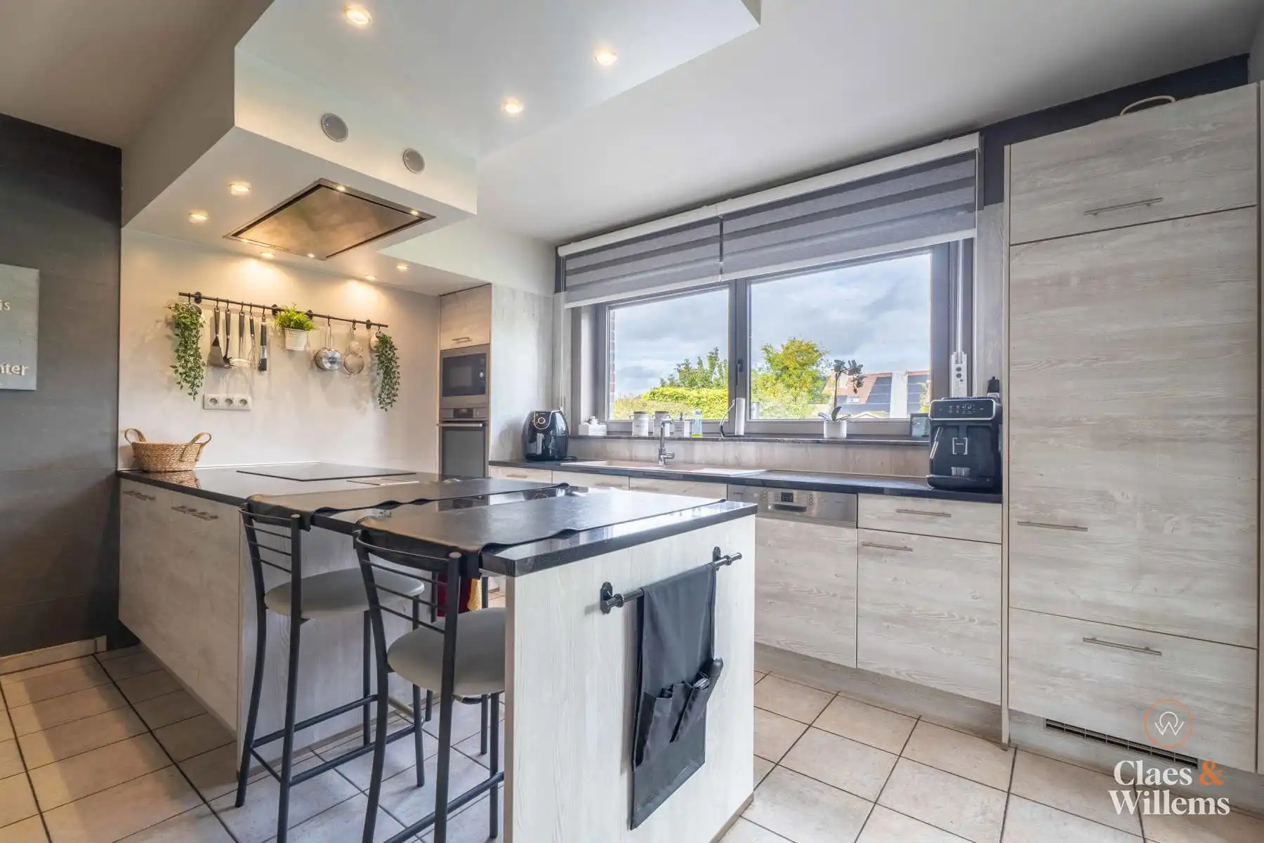 Ruime gezinswoning met 5 slaapkamers. foto 8