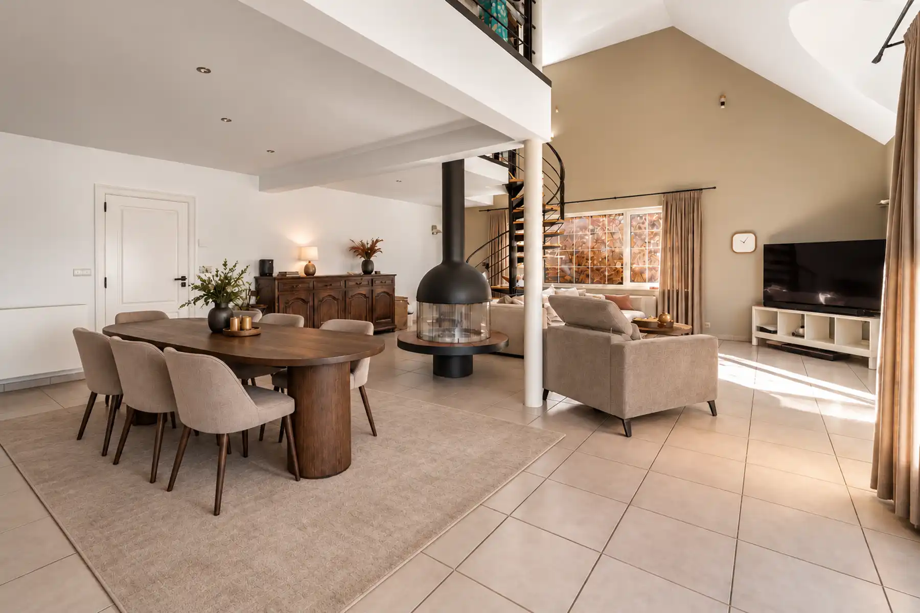 Villa op 29 are met 3 slpks en groen zicht foto 2