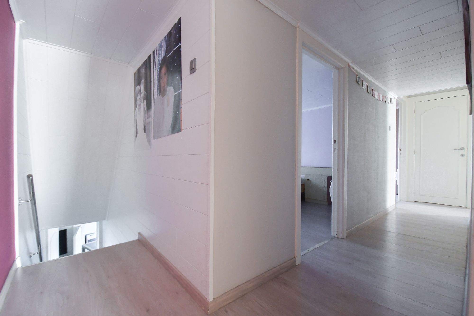 Ruim polyvalent handelspand met 4 slpk,  WINKELRUIMTE,  WONING en PARKING vooraan. foto 18