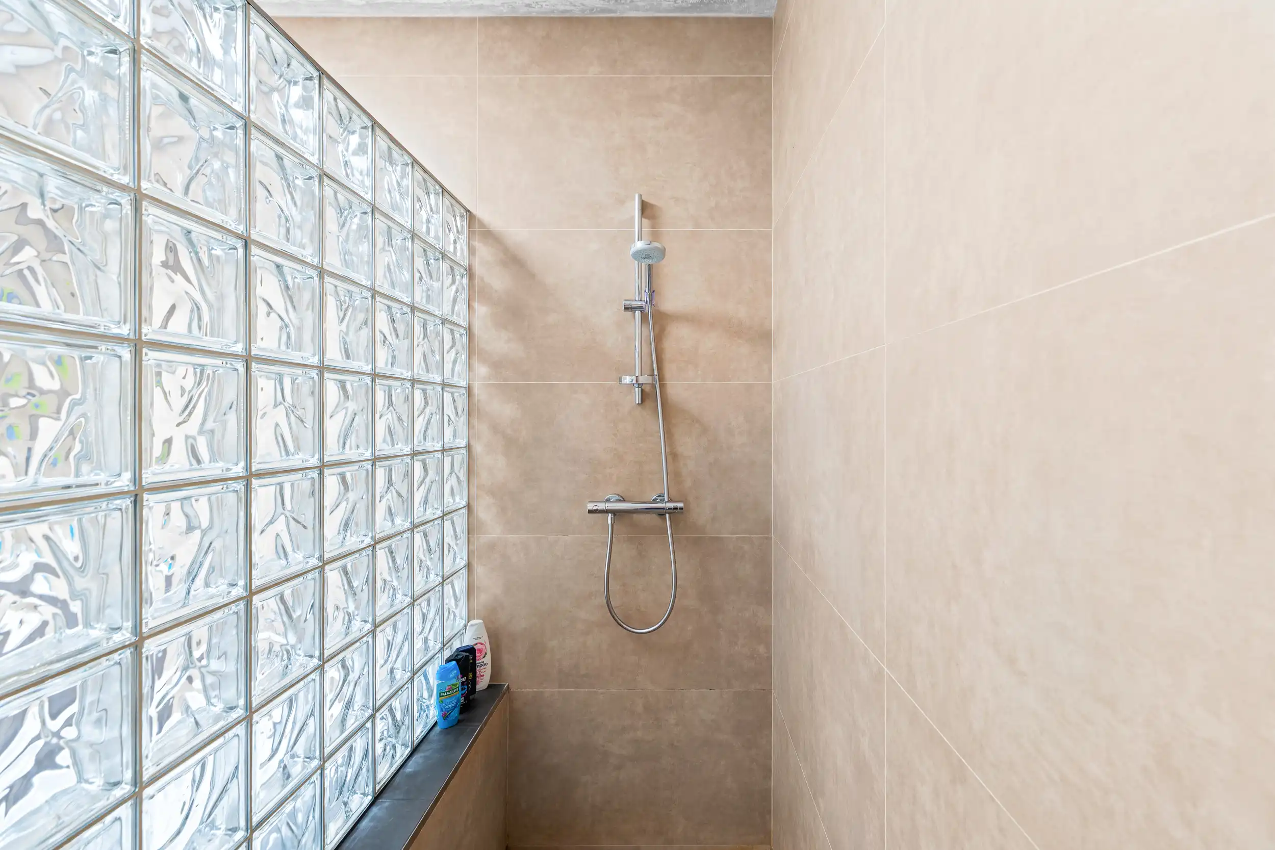 Instapklare, energiezuinige, topper op residentiële ligging foto 17