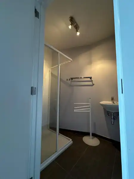 Lichtrijk appartement met 2 slaapkamers en 2 badkamers in Geel foto 7