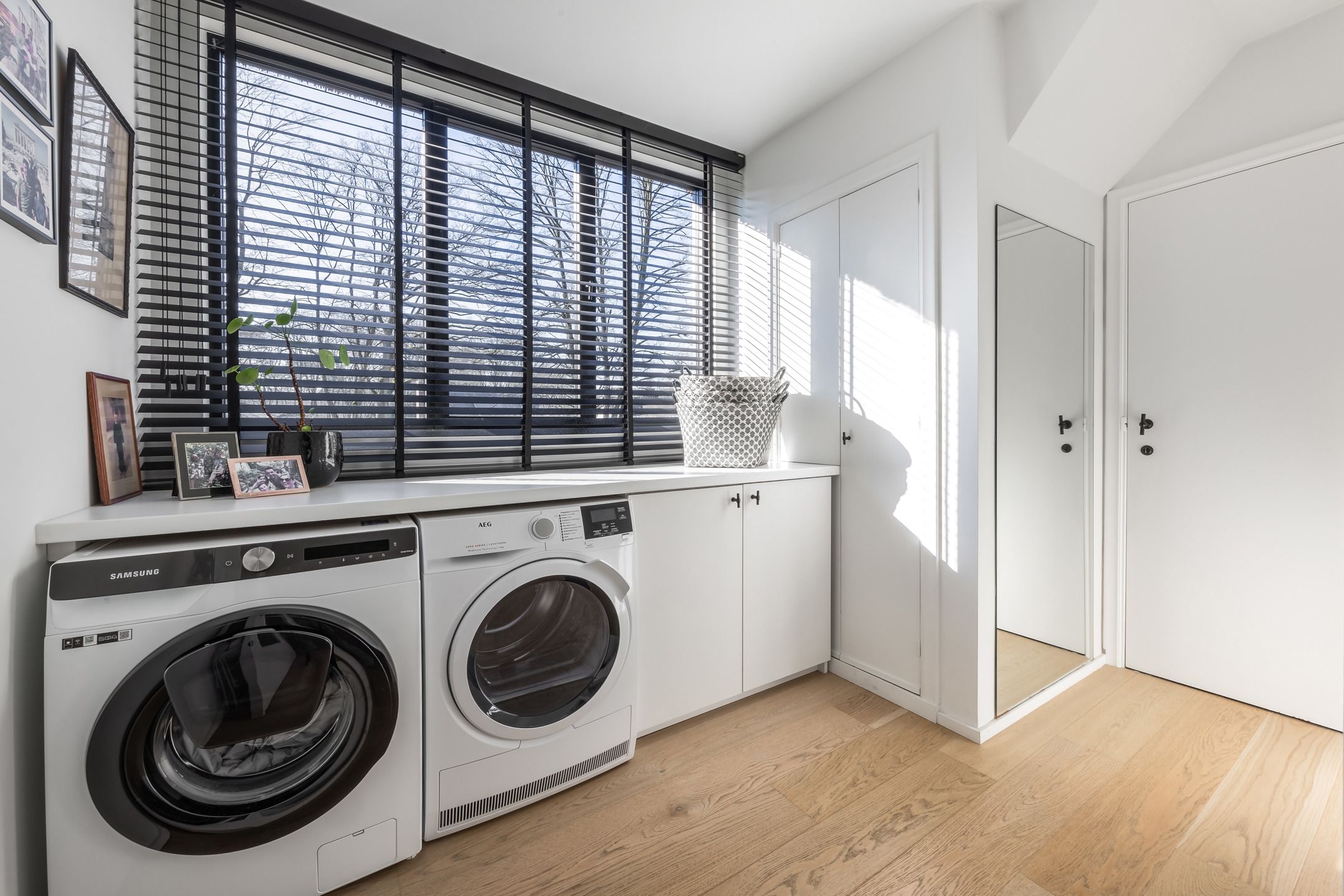 Recent gerenoveerde rietgedekte villa vooraan Schilde dorp! foto 35