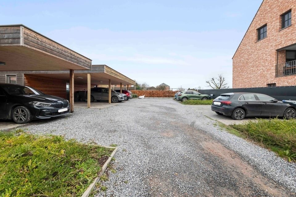 PRACHTIG NIEUWBOUWAPPARTEMENT MET 2 SLKS EN EEN STAANPLAATS IN HET LANDELIJKE HEERS foto 38