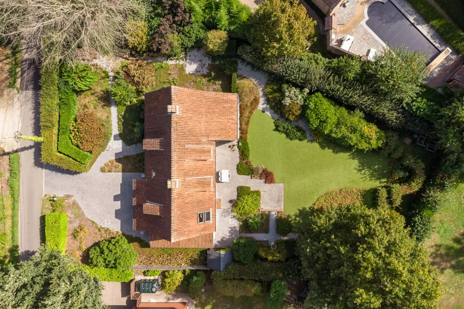 Karaktervolle landelijke woning met 4 slpk en ruime tuin foto 4