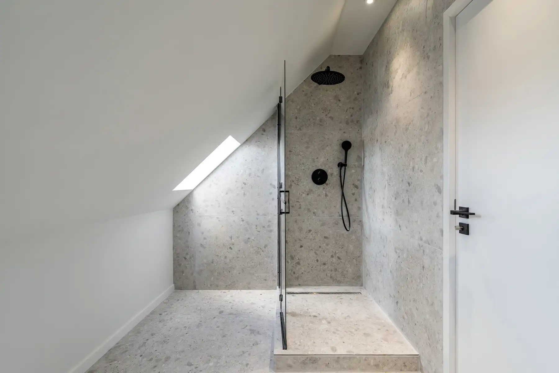 Duplex appartement in recent volledig gerenoveerd gebouw foto 14