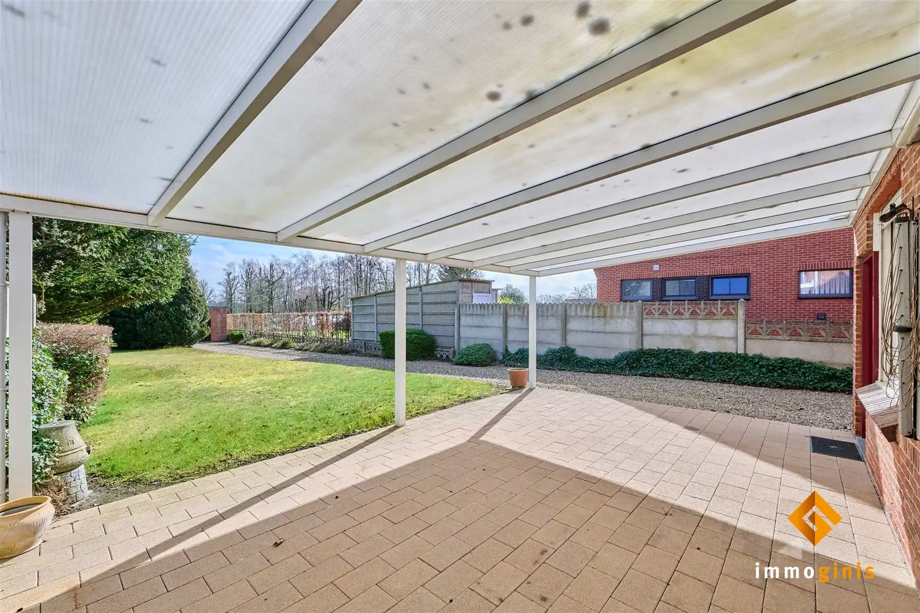 Verrassend ruime, te renoveren woning met 3 slaapkamers en uitbreidingsmogelijkheden op zolder! foto 20