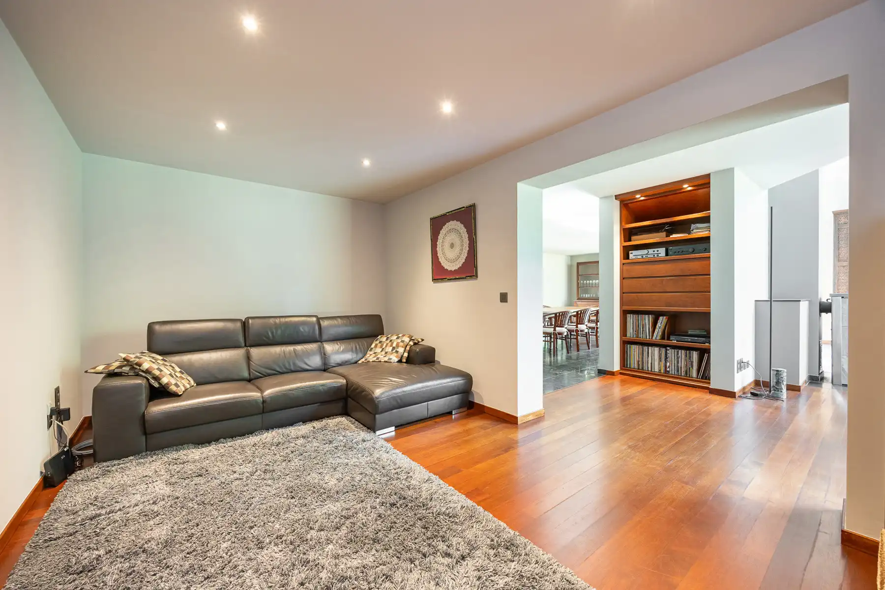 Ruime villa op 2.715 m² in een rustige en groene omgeving foto 14