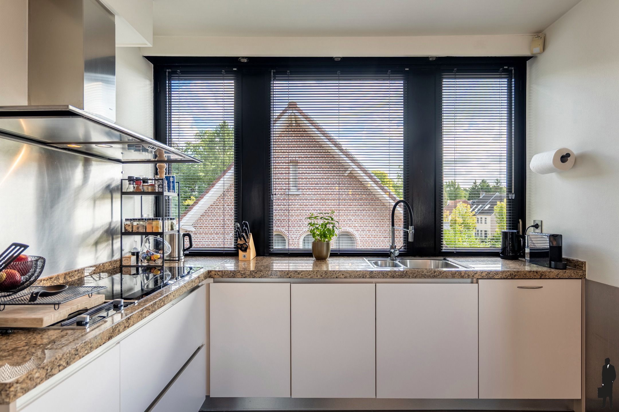 Instapklaar duplexappartement in centrum ‘s Gravenwezel foto 16