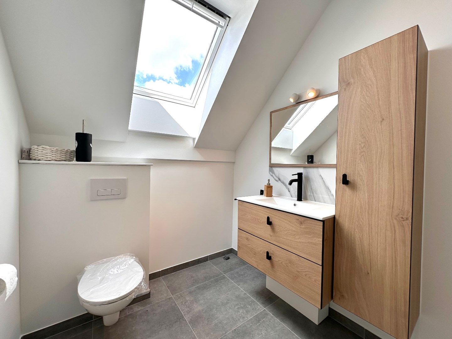 Nieuwbouwappartement (Duplex) met twee slaapkamers, terras en twee autostaanplaatsen foto 12