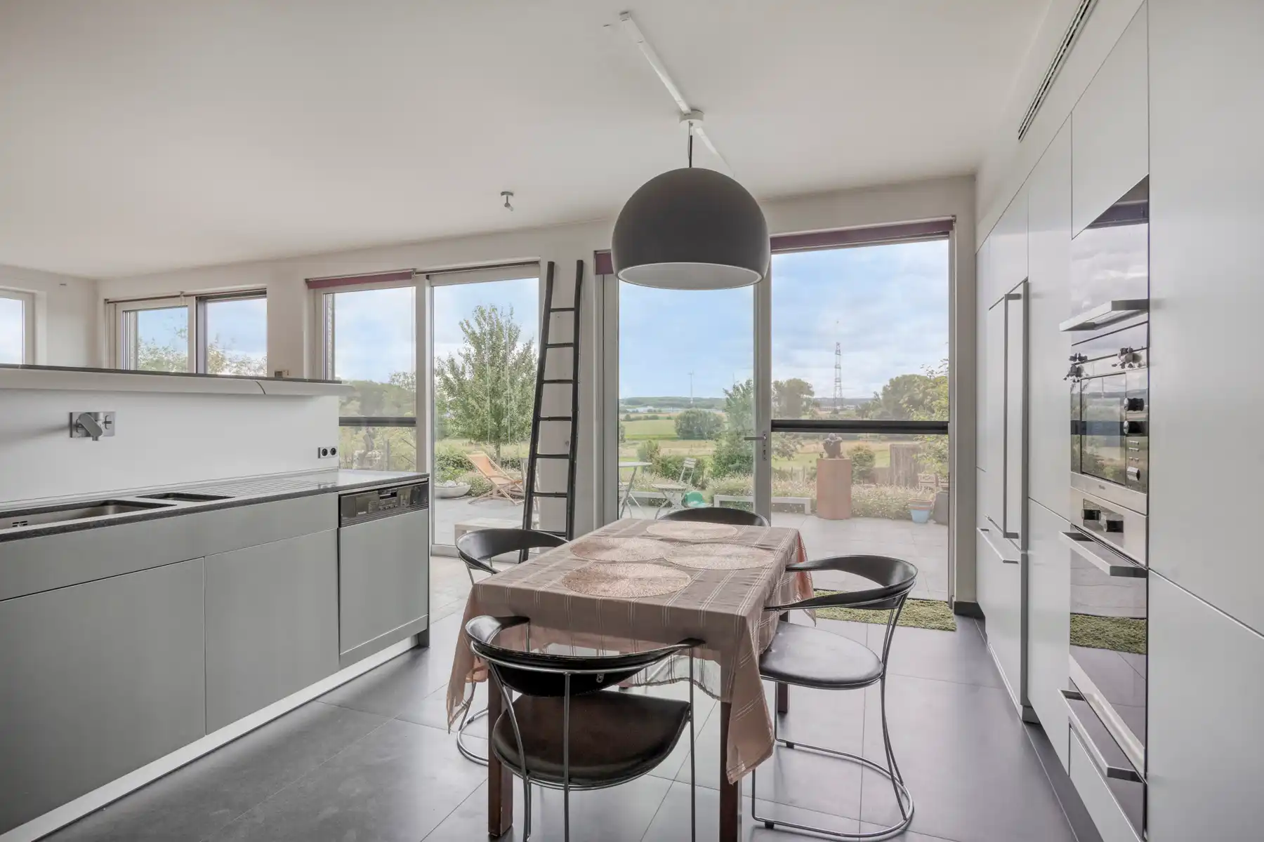 Landelijk gelegen villa met 5 slaapkamers foto 8