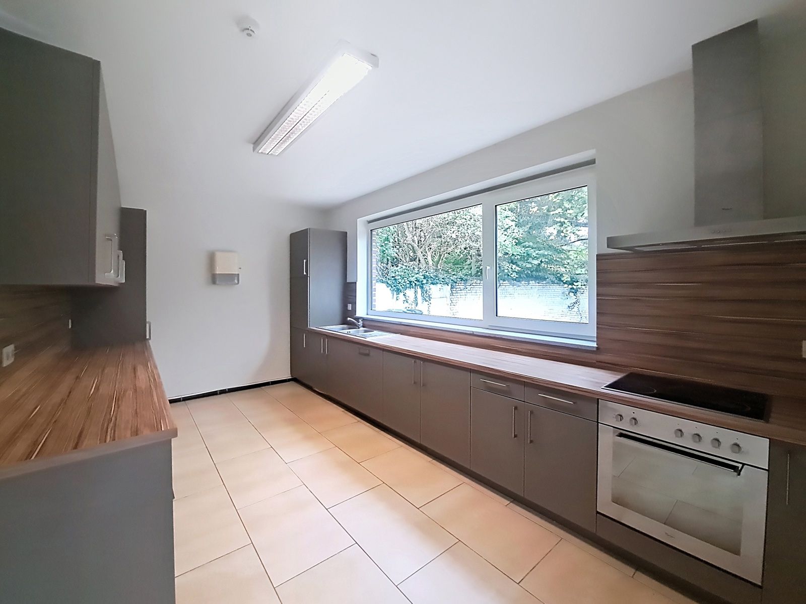 Commerciële ruimte te huur foto 5