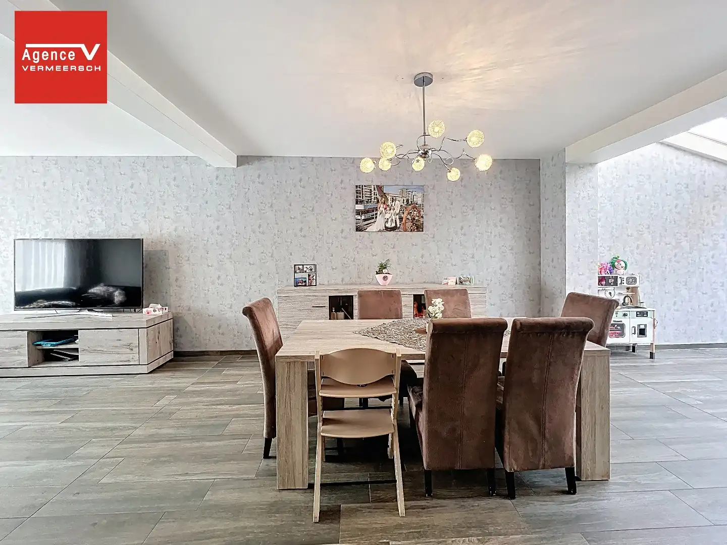 Zonnig georiënteerde instapklare gezinswoning in rustige buurt.  foto 7