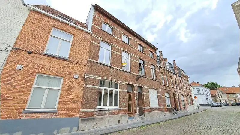 Gerenoveerde Herenwoning met Terras te huur in Brugge foto 15
