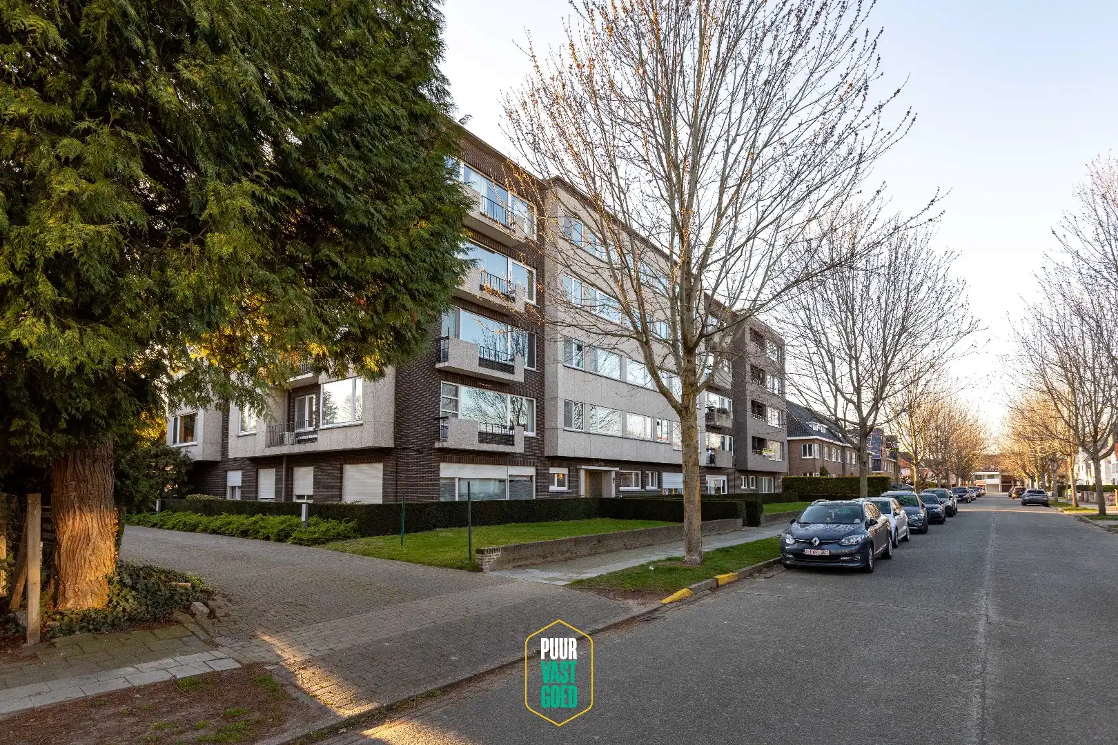 Ruim en verzorgd gelijkvloers appartement met terras foto 17