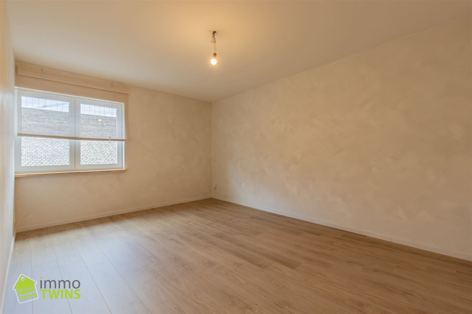 Gerenoveerd (2025) appartement met 2 slaapkamers & terras foto 7