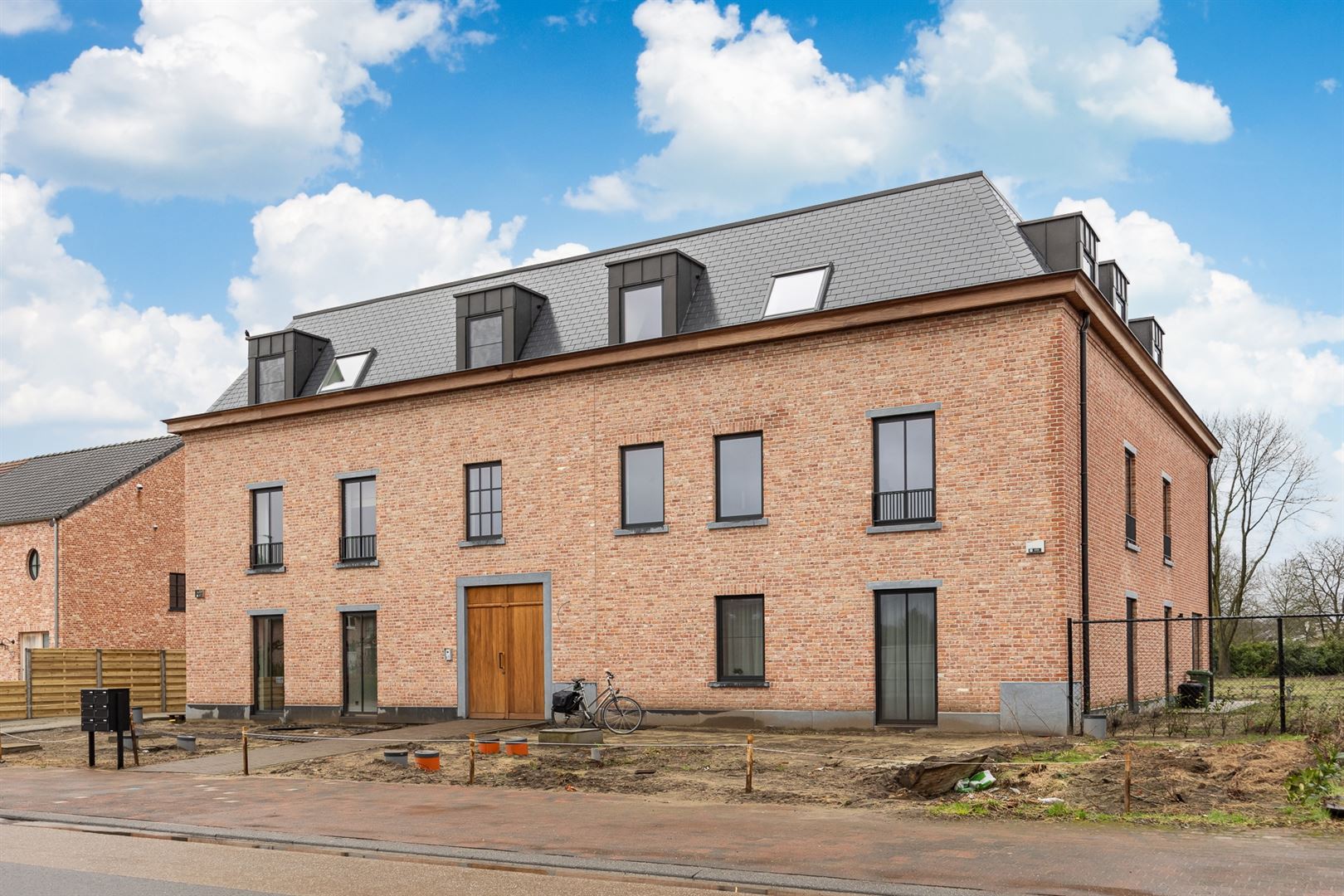 Nieuwbouw appartement met 3 slaapkamers en ruim zuid terras. foto 26