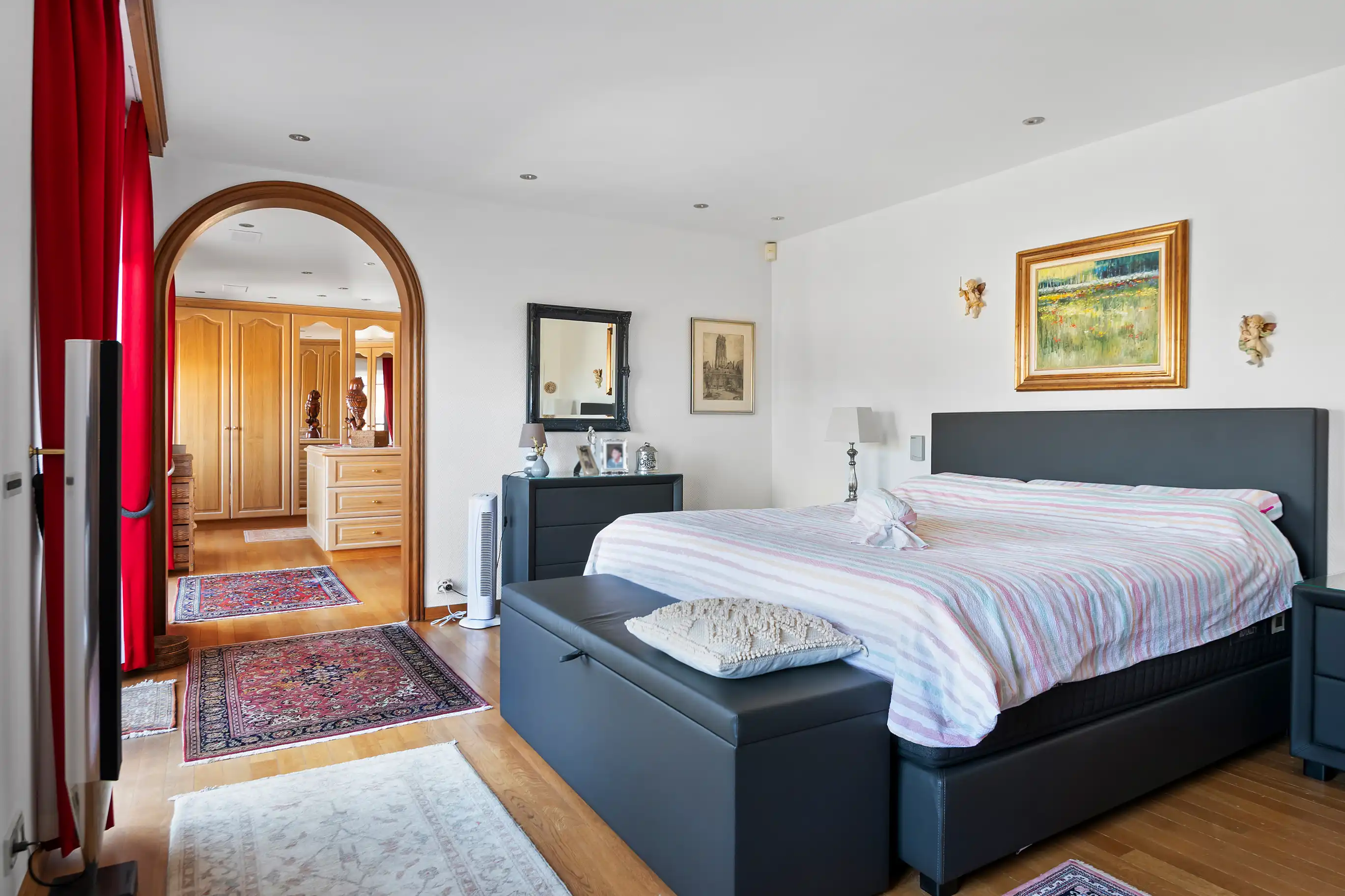 Exclusief appartement van 250 m² met panoramisch zicht op de vaart. foto 16