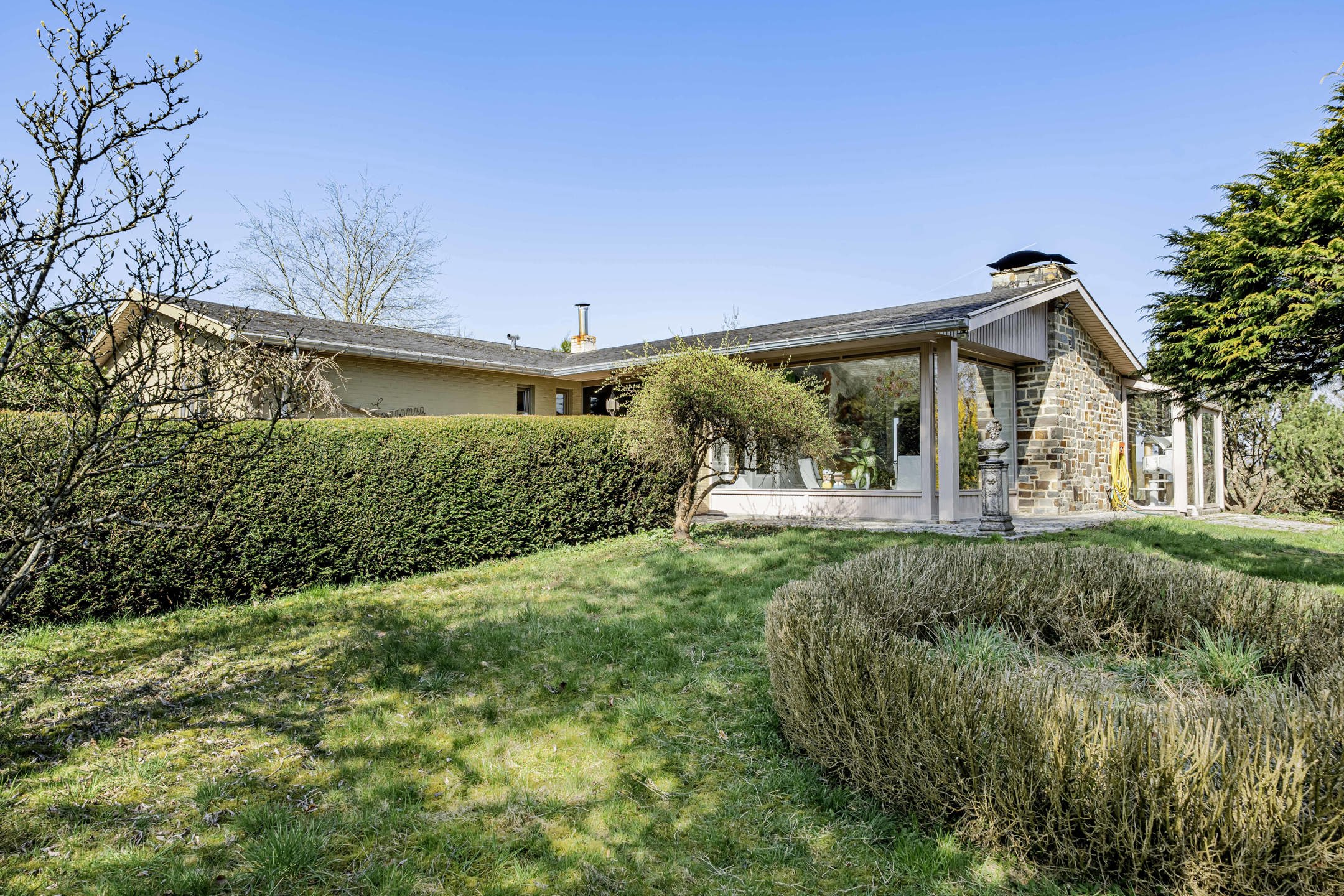 Hoofdfoto van de publicatie: Bungalow te koop