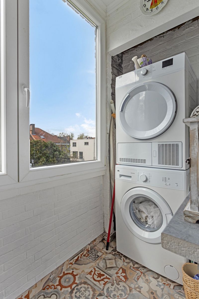 Instapklaar appartement met ruime garage en ingerichte kelderruimte te koop! foto 14