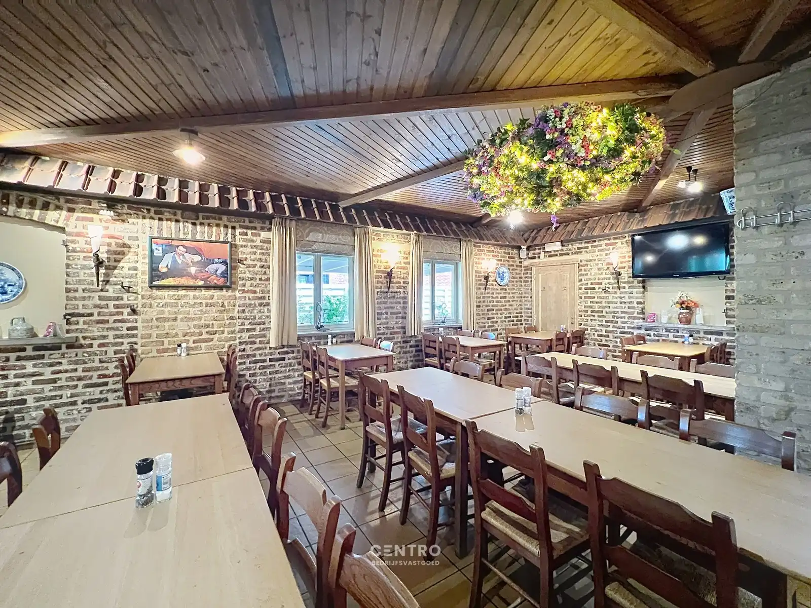 Prachtig, landelijk gelegen restaurant (150 couverts) op ± 3.400 m², VOLLEDIGE horeca-inboedel inbegrepen, met bewezen horeca-concept te HOOGLEDE! foto 13