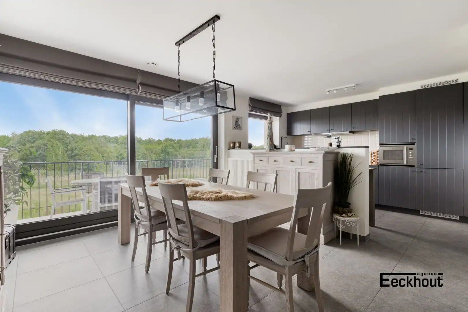 Modern 2-slaapkamer appartement met open zicht op groen foto 2