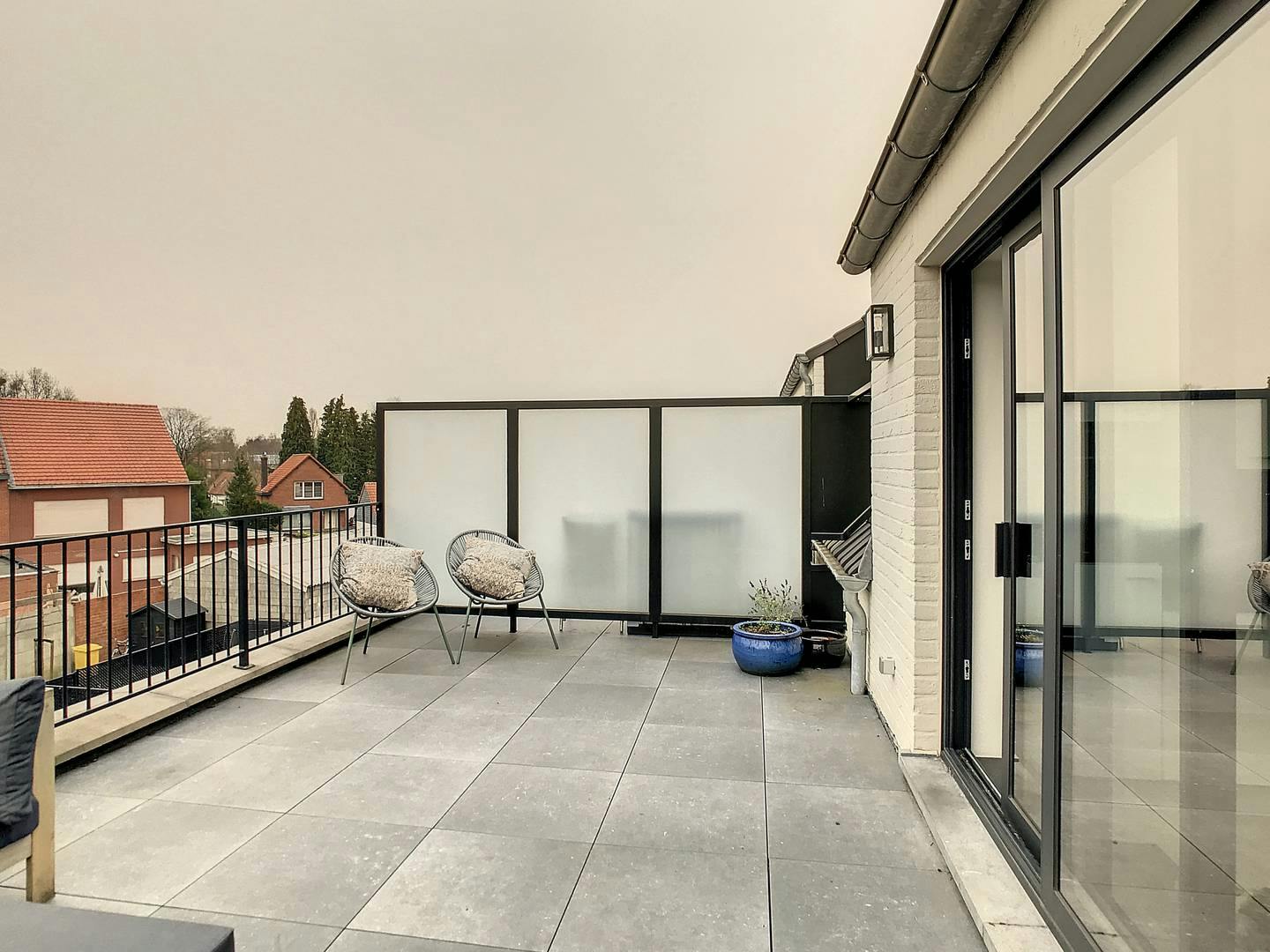 Modern dakappartement met 1 slaapkamer te huur in Kalmthout! foto 11