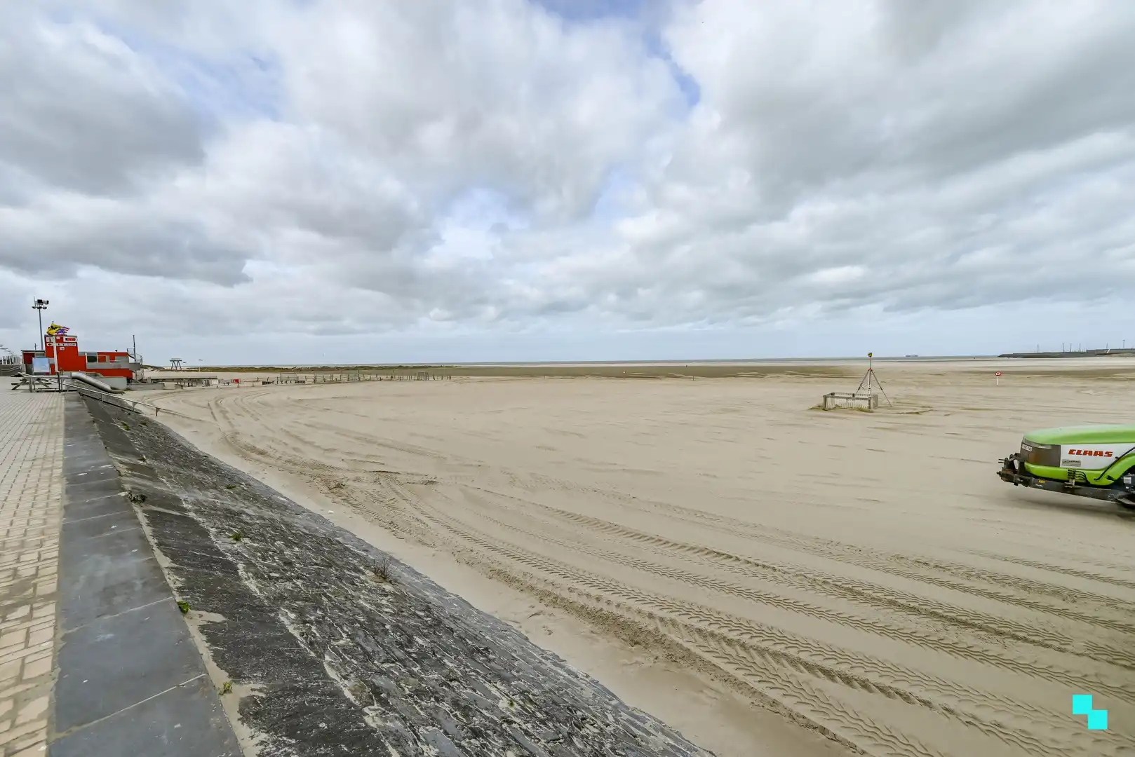 Stijlvol penthouse met zeezicht, royale terrassen en een dubbele garagebox foto 33