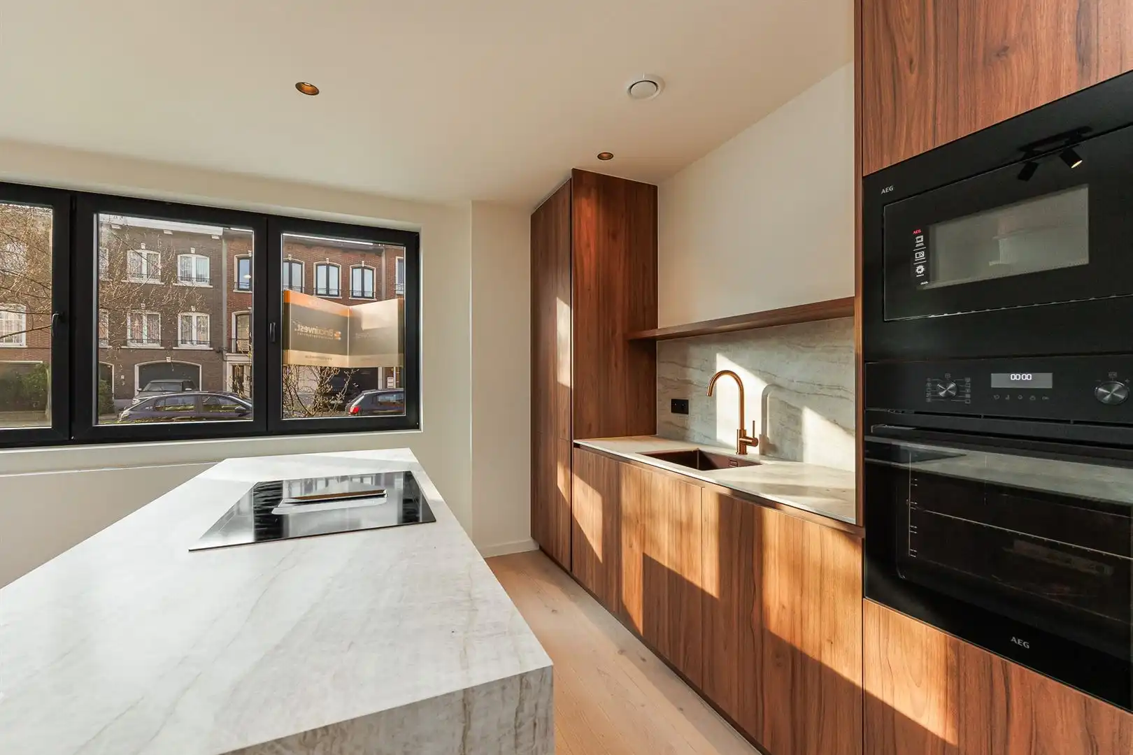 Gerenoveerd appartement met tuin en fietsenberging foto 3