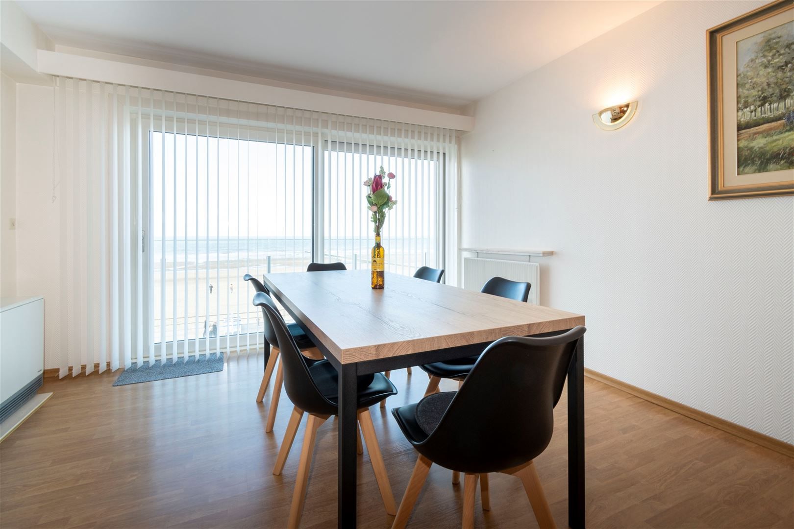 Gemeubeld 2-slaapkamerappartement met zeezicht foto 2