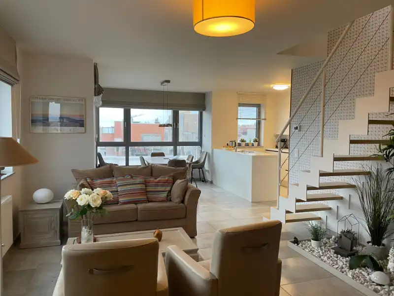 Charmant duplex-appartement met mooie, ruimte terrassen in hartje Koksijde-Bad! foto 2