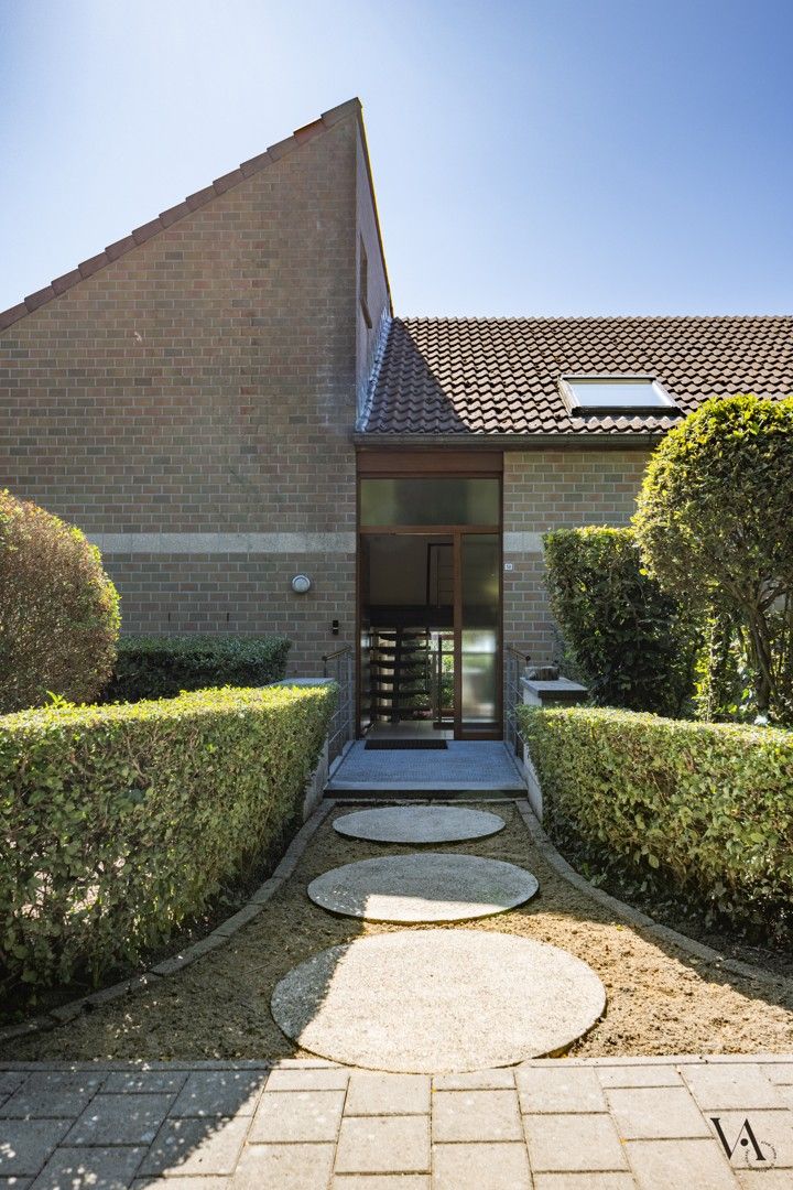 Unieke en ruime gezinswoning met tuin op toplocatie in Kessel-Lo foto 4