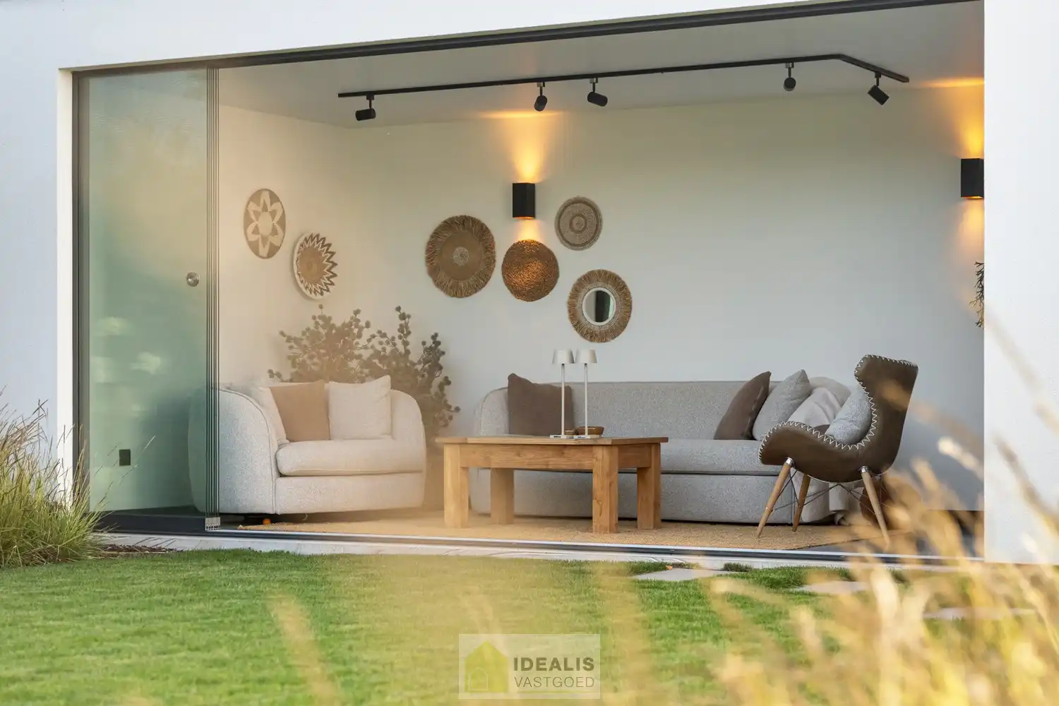 IDEALIS VASTGOED – Een prachtige instapklare woning in het fijne Hamont op een steenworp van de NL-grens! foto 58