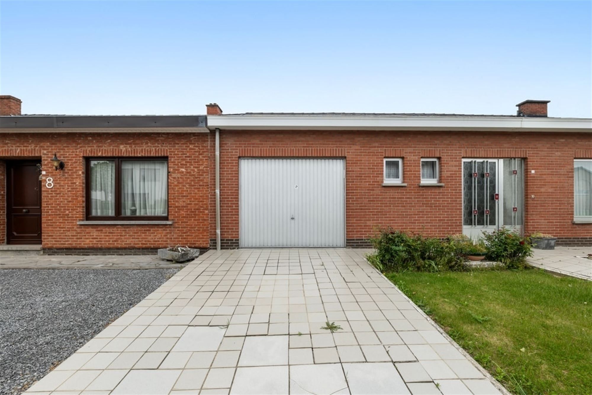 OP TE FRISSEN GELIJKVLOERSE WONING IN SINT-TRUIDEN  foto 3