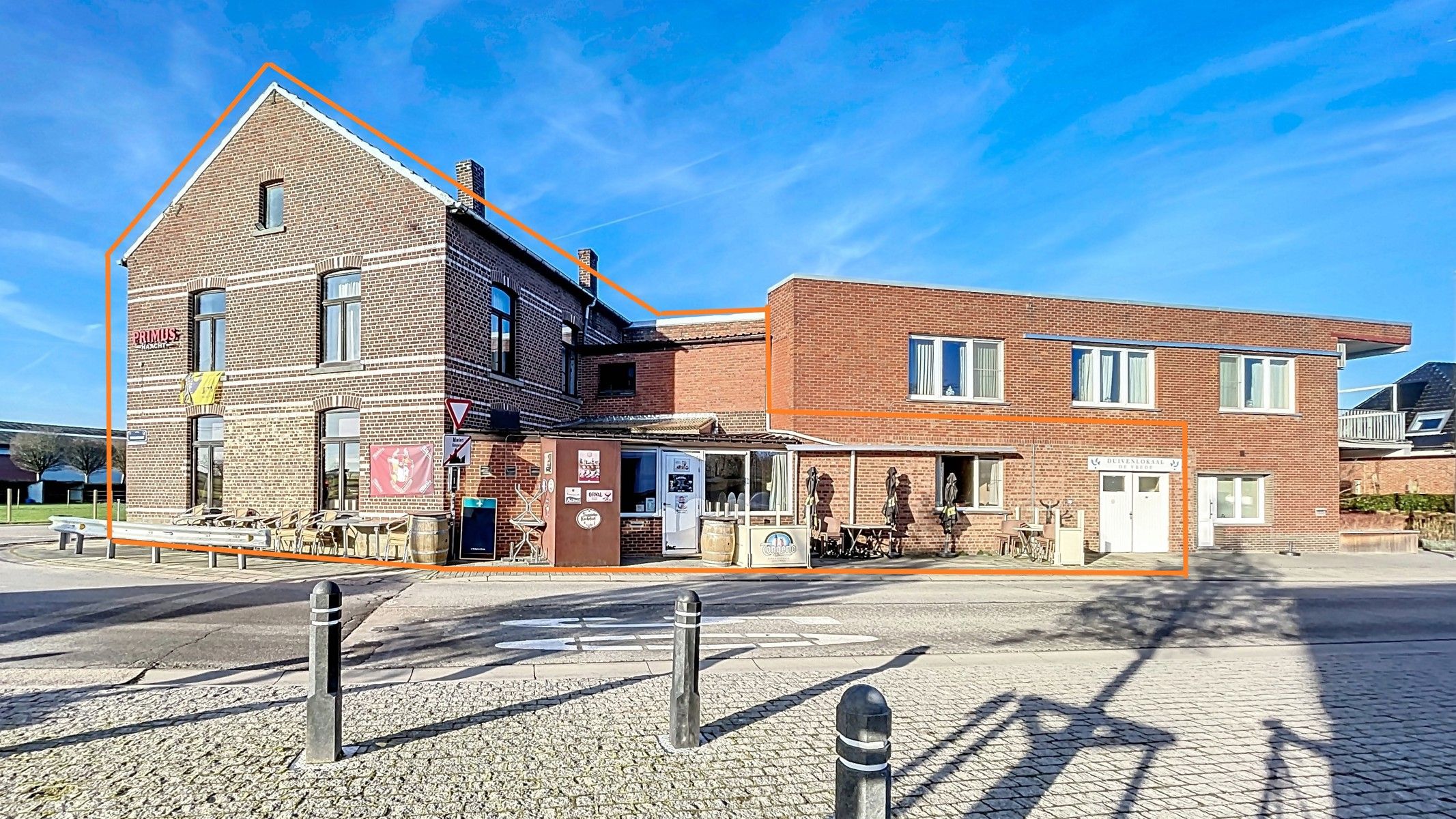 Comm. pand op toplocatie - geen overname handelsfonds nodig! foto {{pictureIndex}}