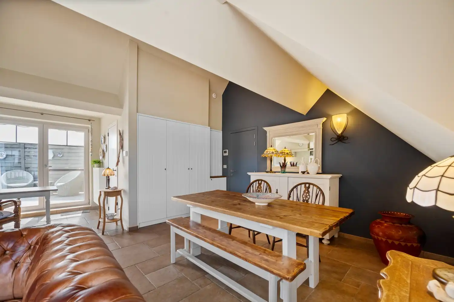 Prachtige Penthouse met 2 slpkrs en een heerlijk terras van 54m2 in het centrum van Beerzel foto 5