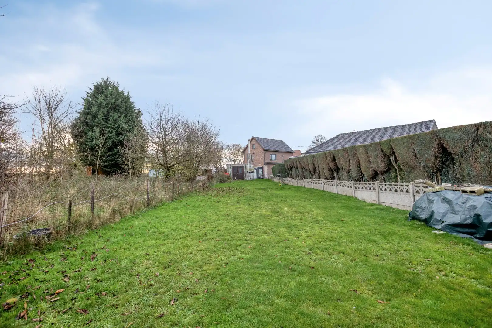 Rustig gelegen, vernieuwde woning met 4 slaapkamers en grote tuin foto 22