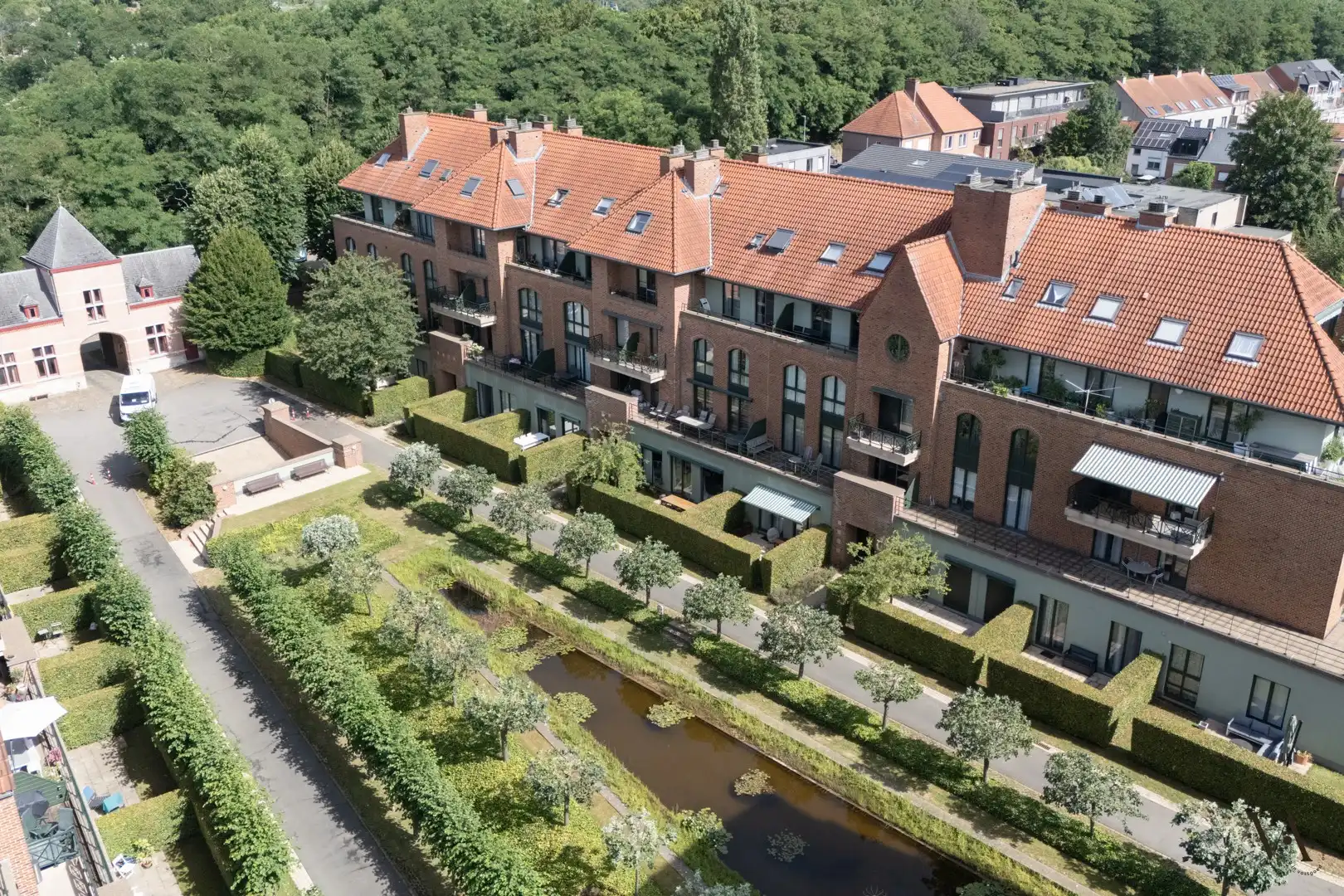 Ruim hoekappartement met uitzonderlijke tuin in groene parkresidentie nabij het centrum van Leuven foto 22