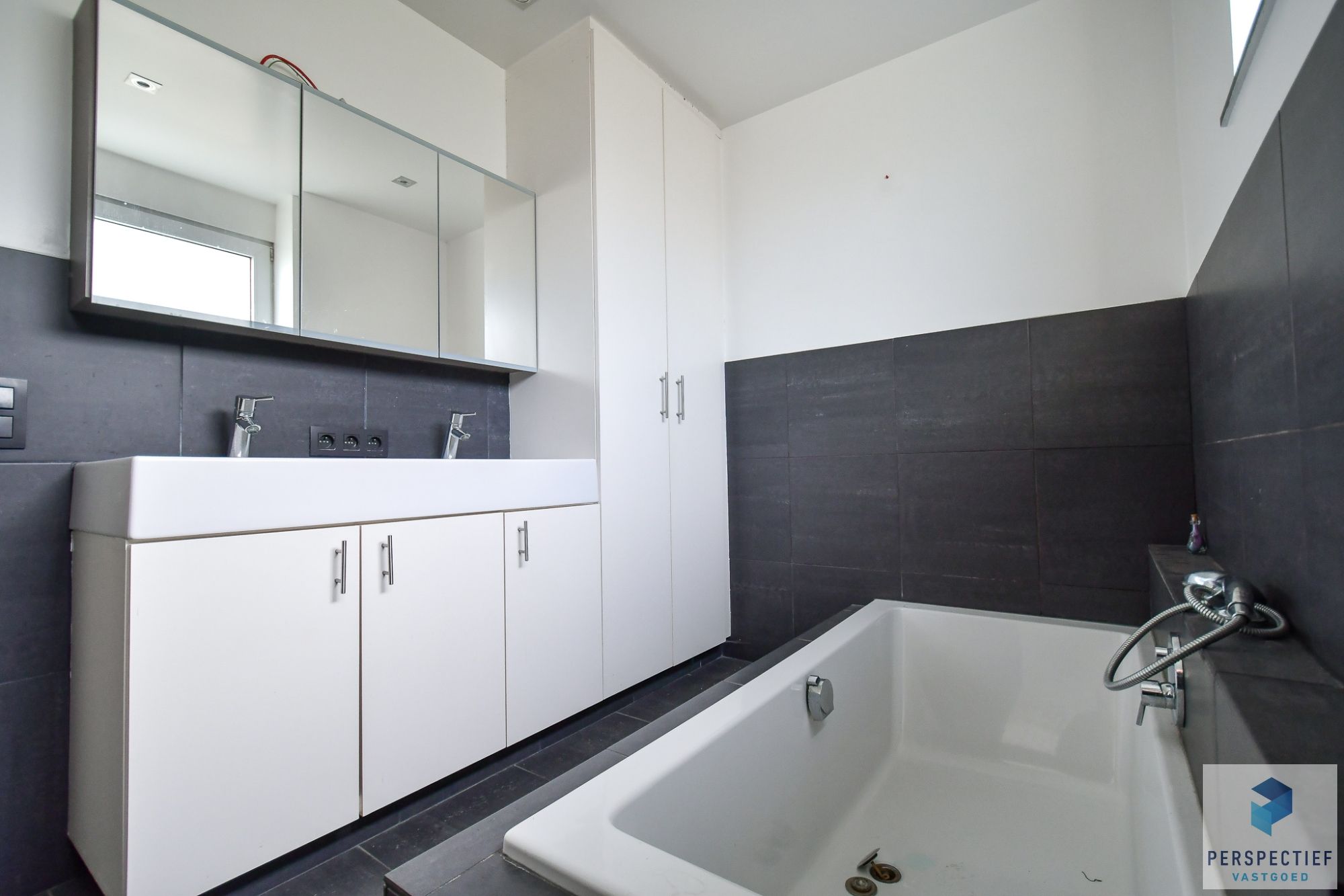 Karaktervolle villa met 5 slpk en atelier op 2291m² te Rollegem foto 20