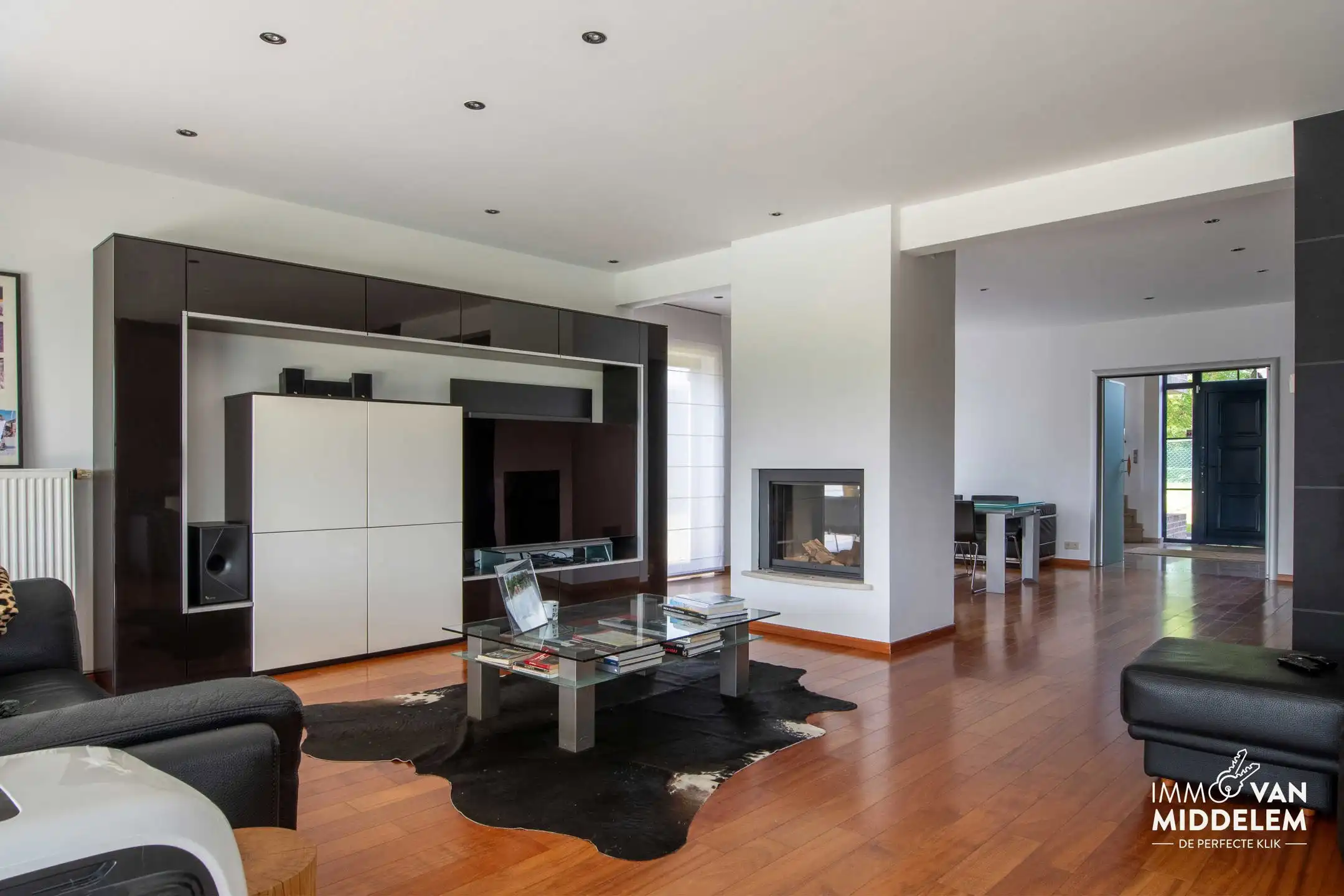 VILLA MET 5 SLAAPKAMERS, ZWEMBAD EN GARAGE foto 9
