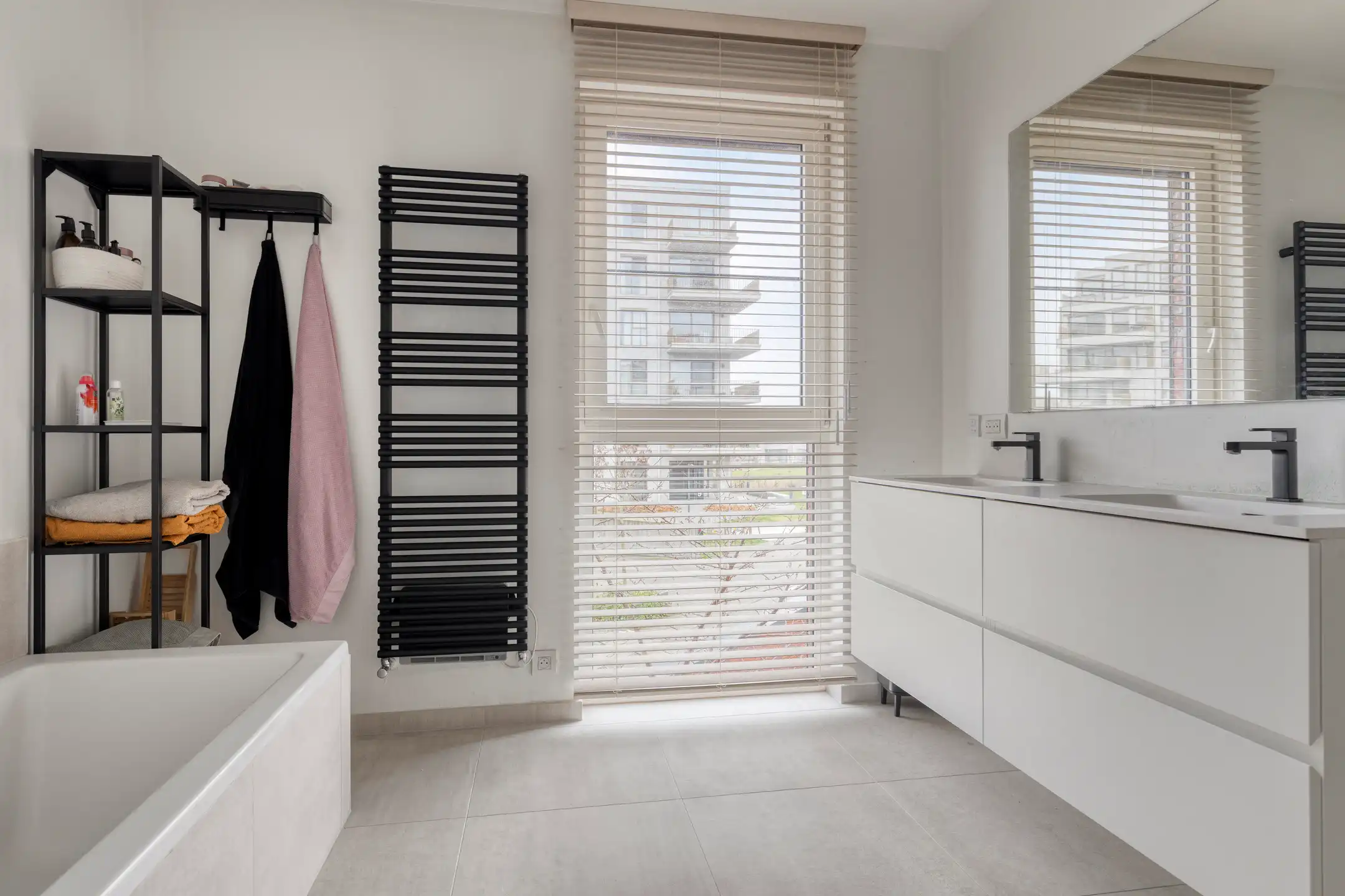 Moderne energiezuinige architectenwoning in Deurne - Zuid foto 20