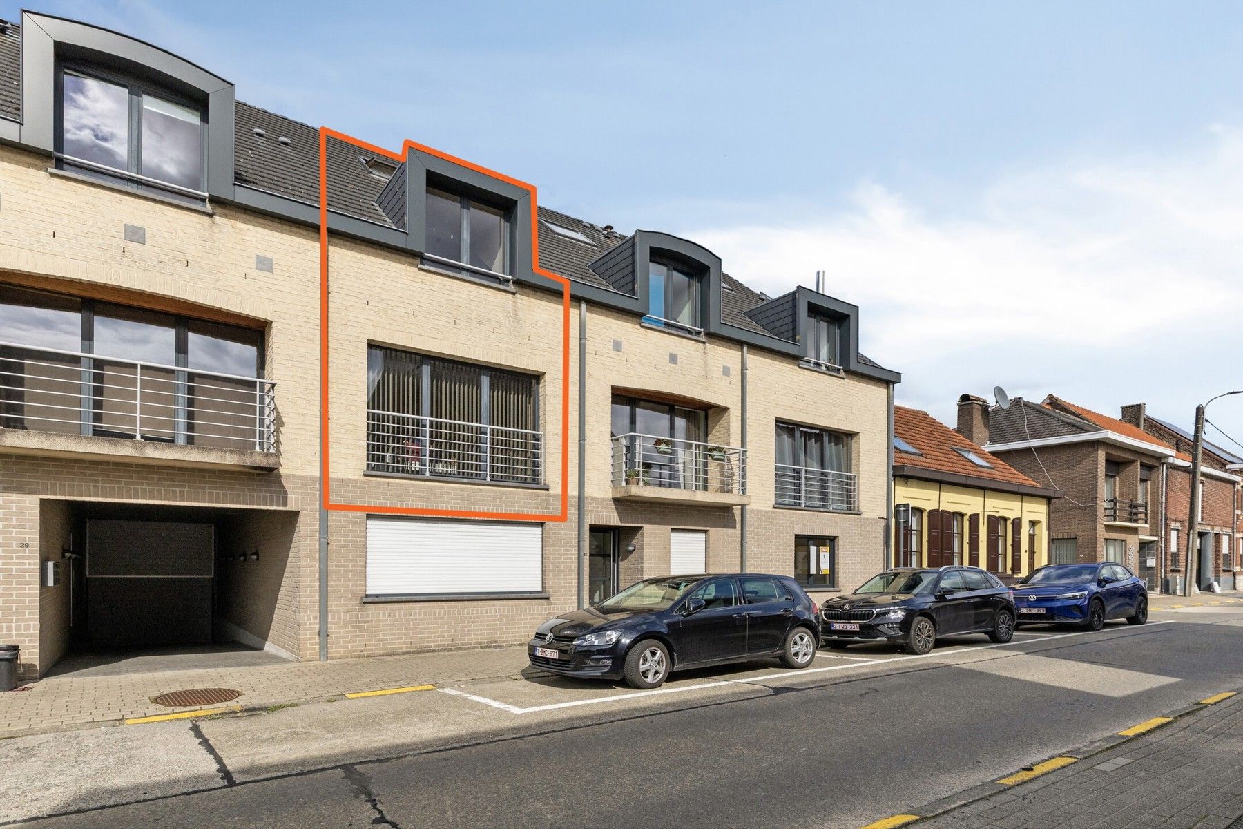 Instapklaar appartement met 3 slaapkamers en terras foto {{pictureIndex}}