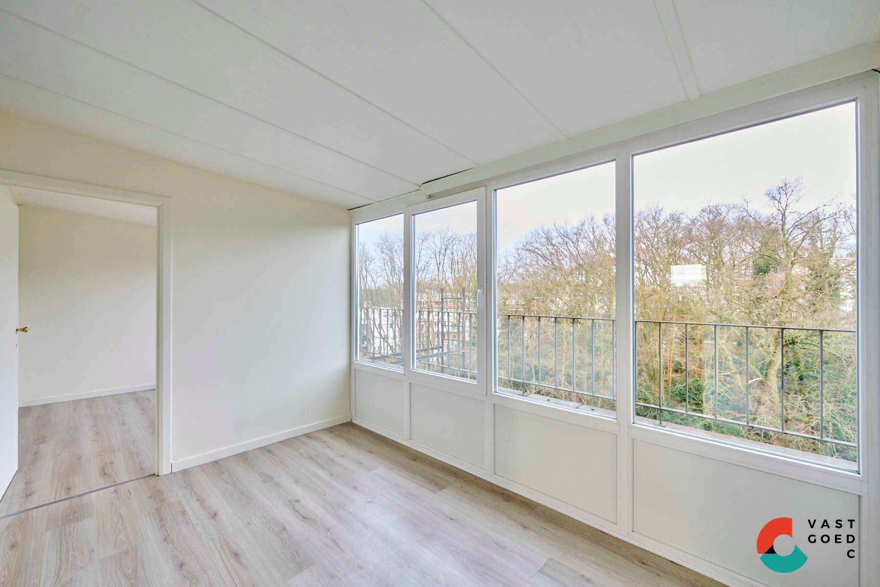 Prachtig dakappartement in Genk met ruim zonneterras foto 4