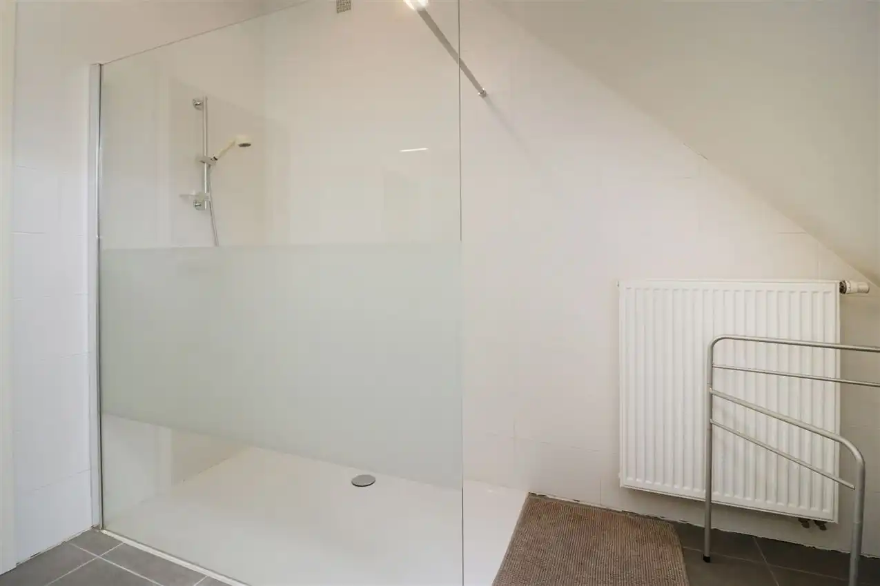 Zonnige penthouse met 2 slaapkamers, mooi terras, inclusief garage  foto 24