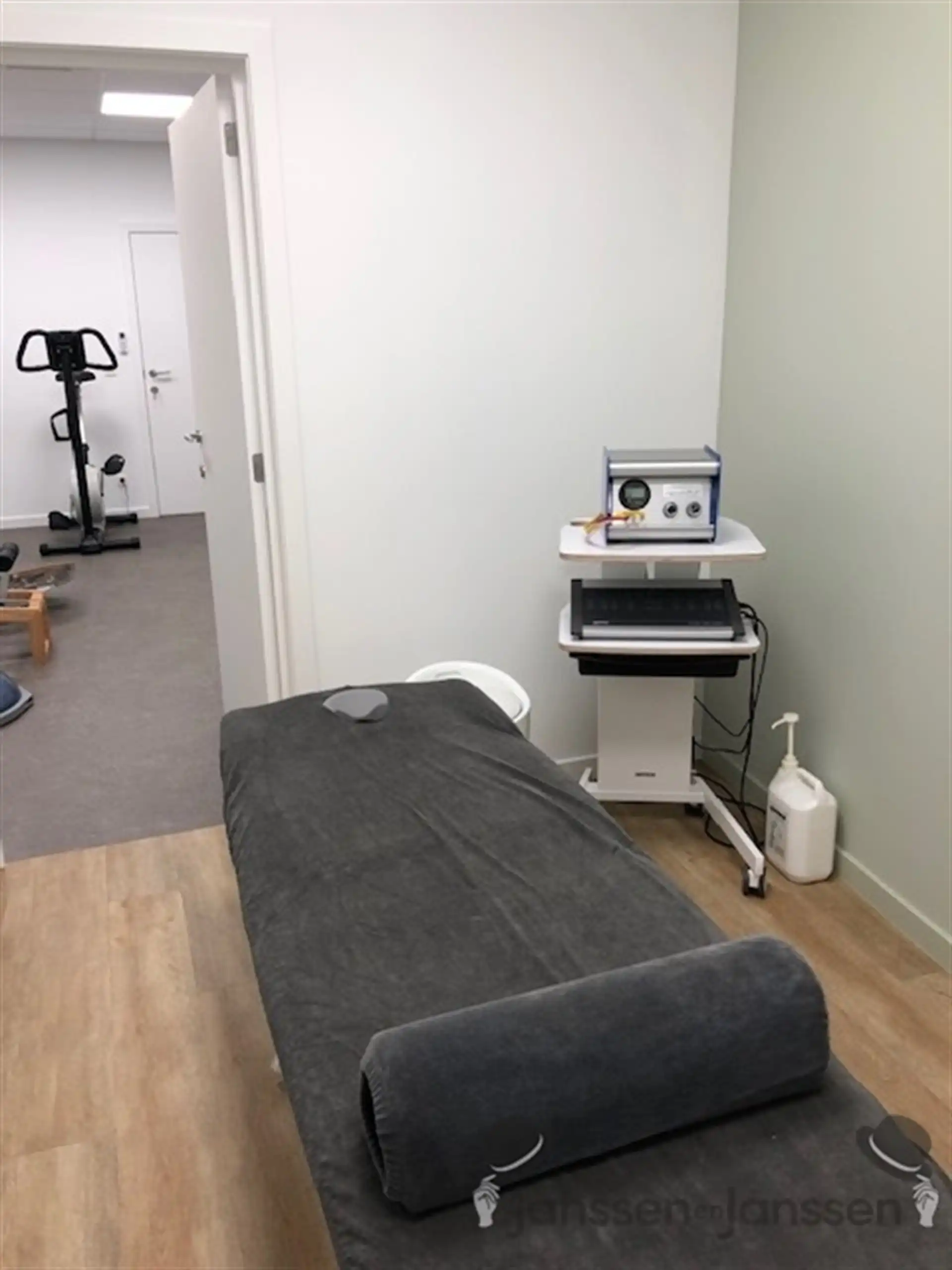 Verzorgd handelspand op toplocatie foto 8