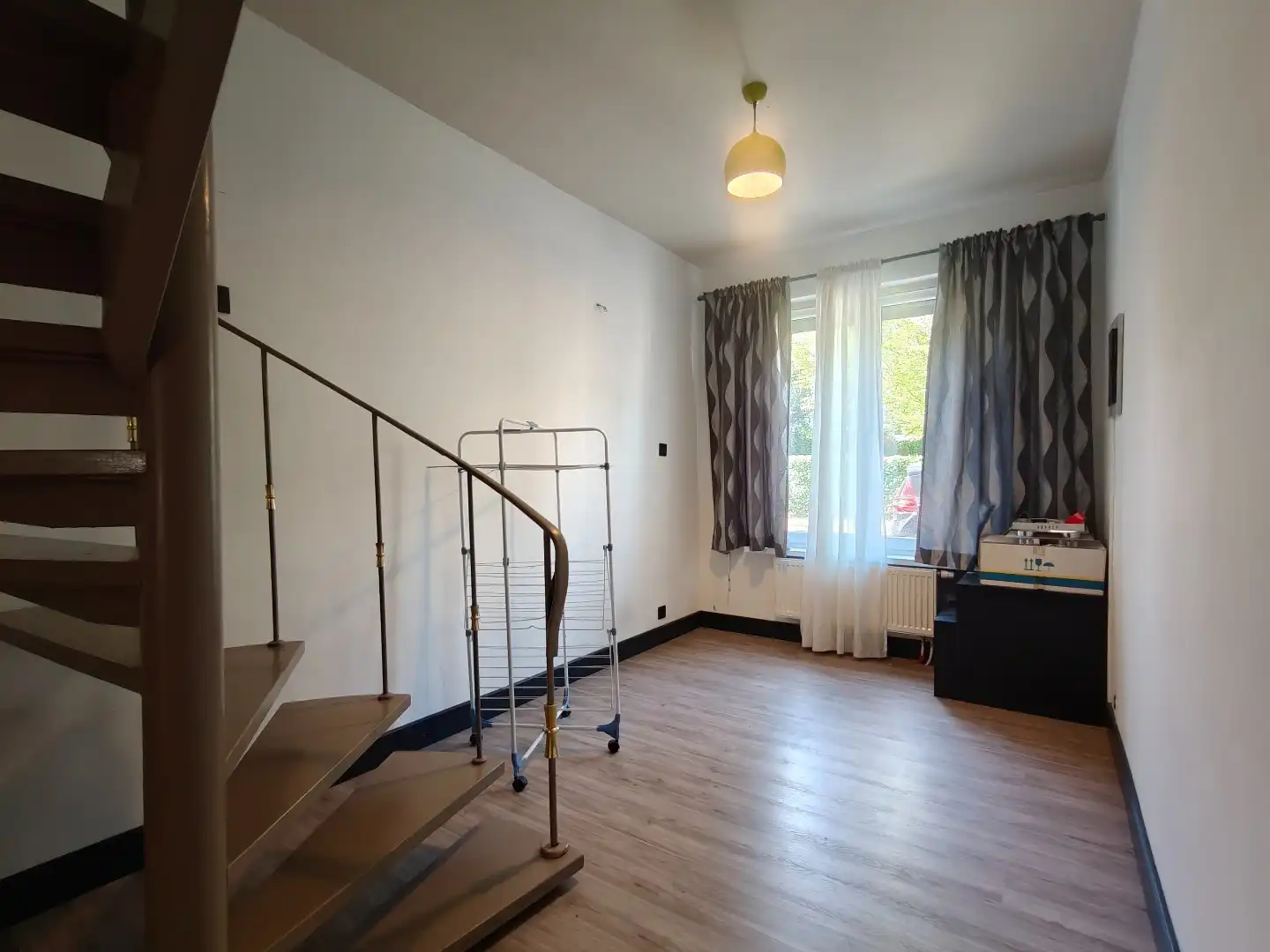 Woning met tuin en zonnepanelen te Lokeren foto 3