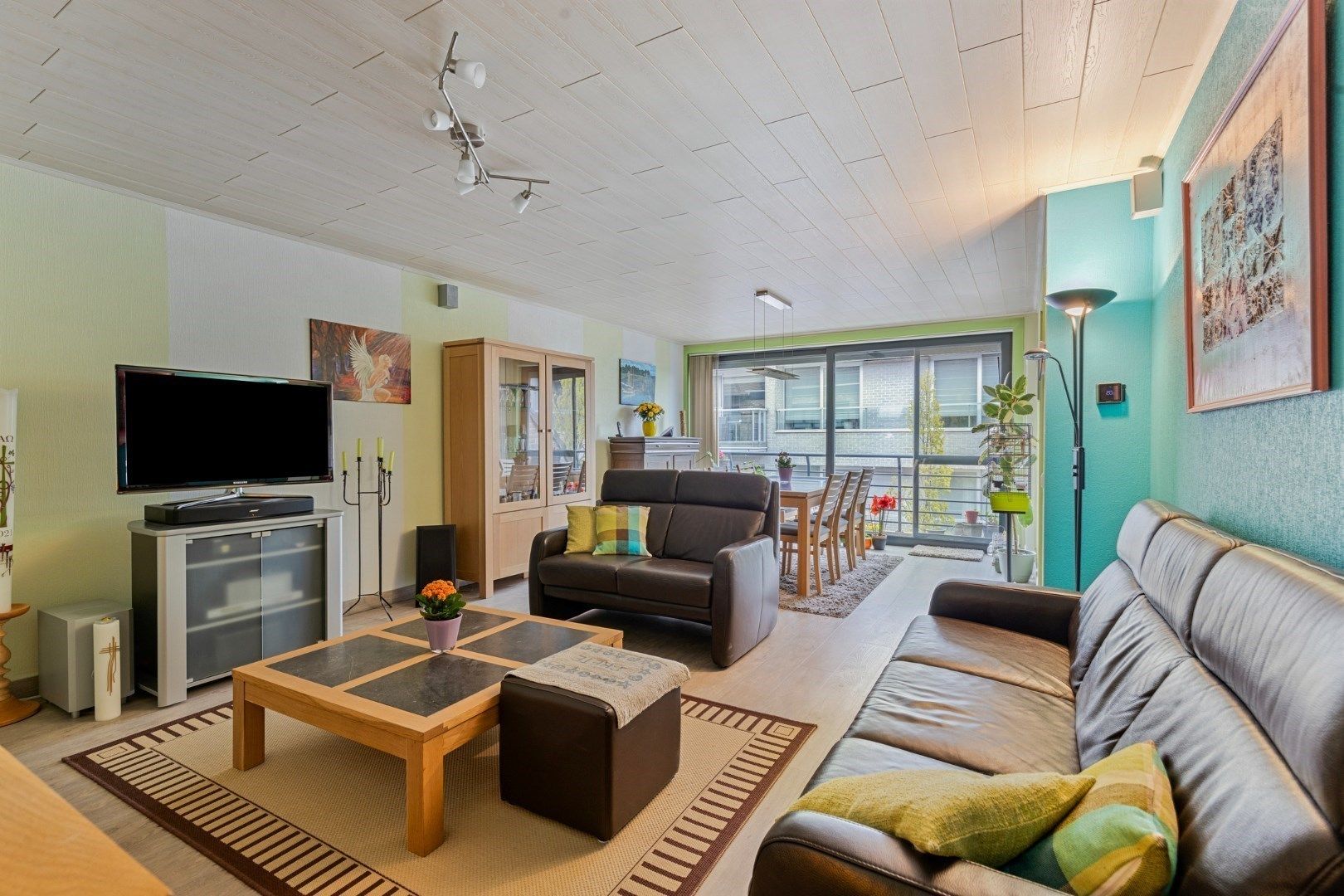 Mooi 2-slaapkamerappartement met garage in het centrum van Deerlijk! foto 3