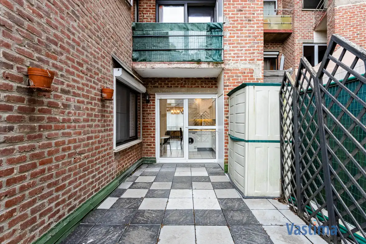 Gelijkvloers appartement met 2 slaapkamers, ruim terras en staanplaats foto 13