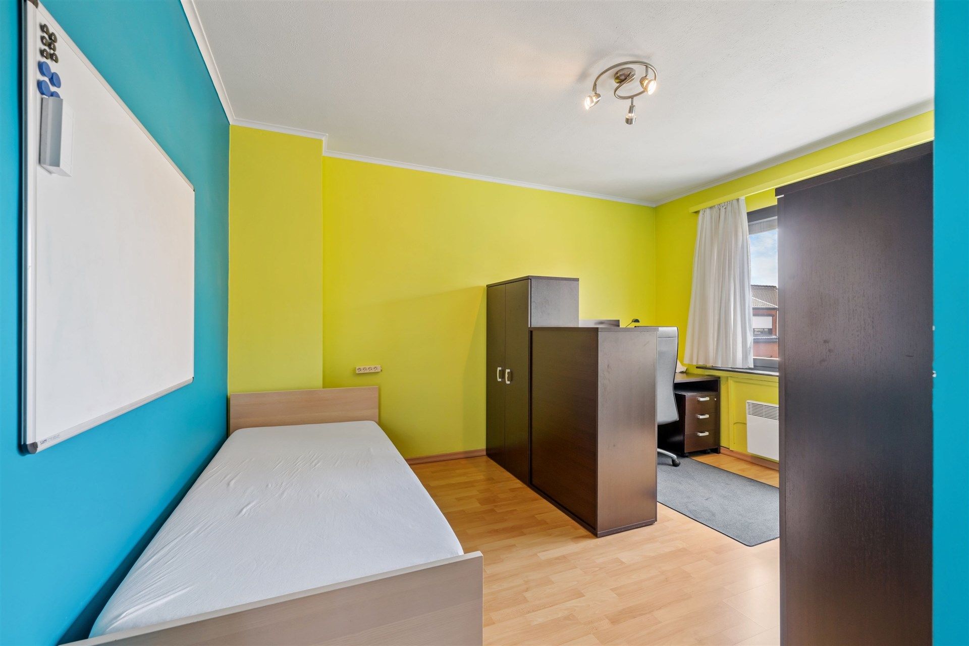 Instapklare gezinswoning met 3 slaapkamers nabij het centrum foto 29